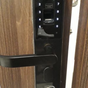 Khoá HomeKit AB-07B khóa vân tay chuyên lắp cho cửa gỗ 4 tính năng