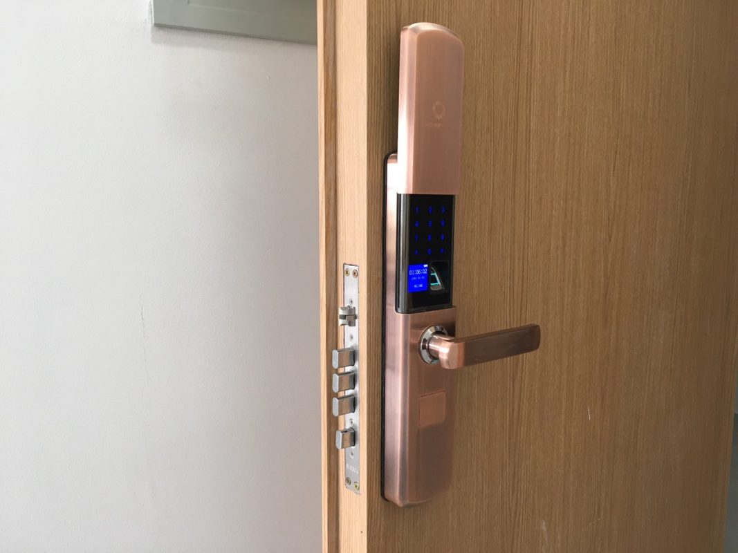 Khoá-AB-07-lắp-ở-nhà-anh-Nhân-tại-chung-cư-Saigon-Avenue