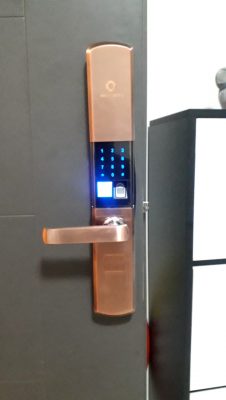 Khoá-AB-07-lắp-ở-nhà-chị-Hạnh-tại-chung-cư-Sky-9