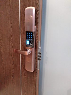 Khoá AB-07 lắp ở nhà chị Hiền tại chung cư Lexington Residence