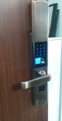 Khoá AB-07 lắp ở nhà chị Thảo tại chung cư Celadon City