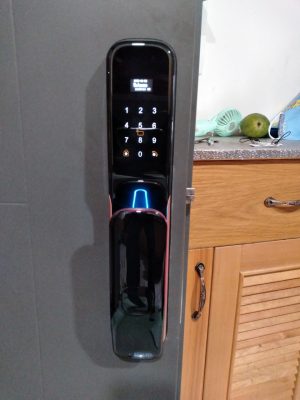 Khoá-AB-14-lắp-ở-nhà-anh-Châu-tại-chung-cư-Sky-9