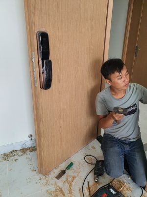 Khoá AB-14 lắp ở nhà anh Thành tại chung cư Saigon Avenue