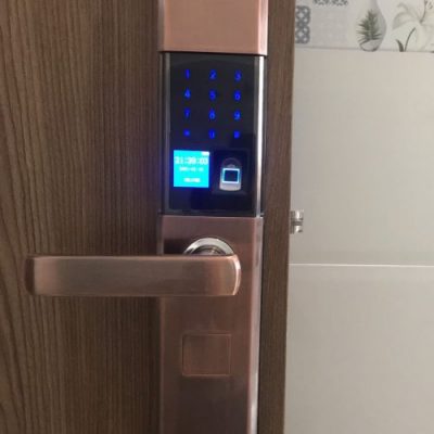 Khoá AB-07 lắp ở nhà anh Trực tại chung cư Summer Square