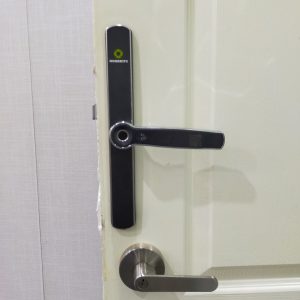 Khoá HomeKit AB-13B khóa vân tay điều khiển qua app điện thoại 4 tính năng