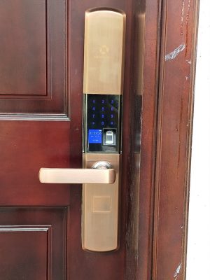 Khoá HomeKit AB-07 khóa vân tay chuyên lắp cho cửa gỗ 4 tính năng