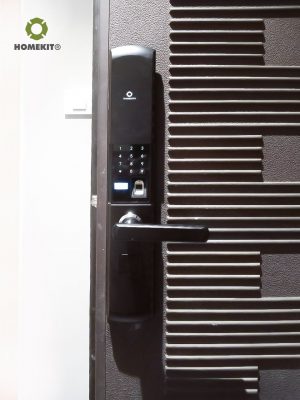 Hình ảnh lắp đặt mặt trước khóa AB - 07 tại Scenic Valley Condominium