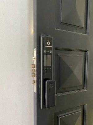 Dự án lắp đặt Khóa thông minh nhận diện khuôn mặt 7 in 1 AB - 34G tại gia đình anh Bình ở chung cư Mỹ Phúc, Quận 8, TP HCM.