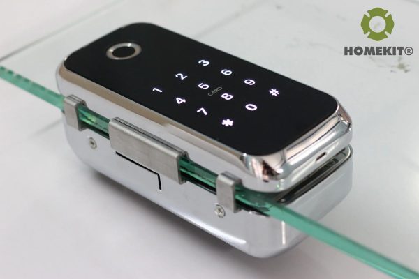 giá khóa cửa kính thủy lực